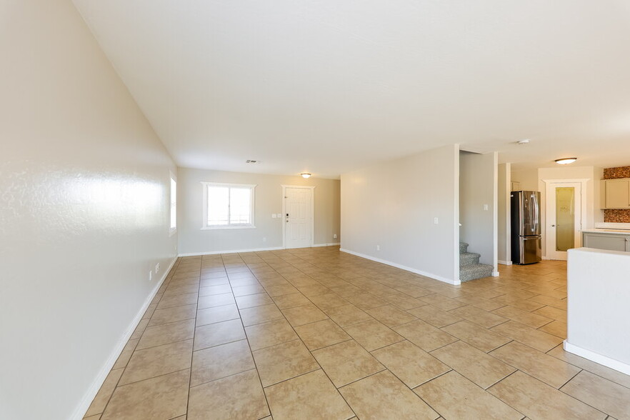 Building Photo - 12605 W Corrine Dr
