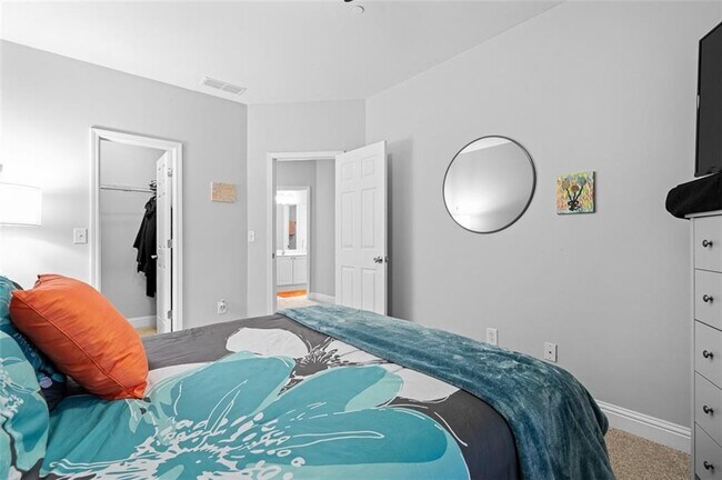 Building Photo - 1286 Creekside Terrace SE