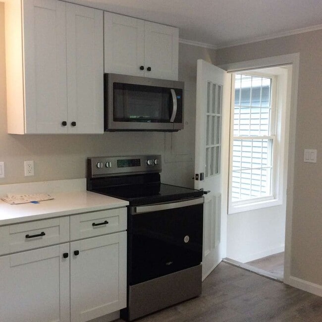 Building Photo - Adorable 2 Bedroom in Moultonborough