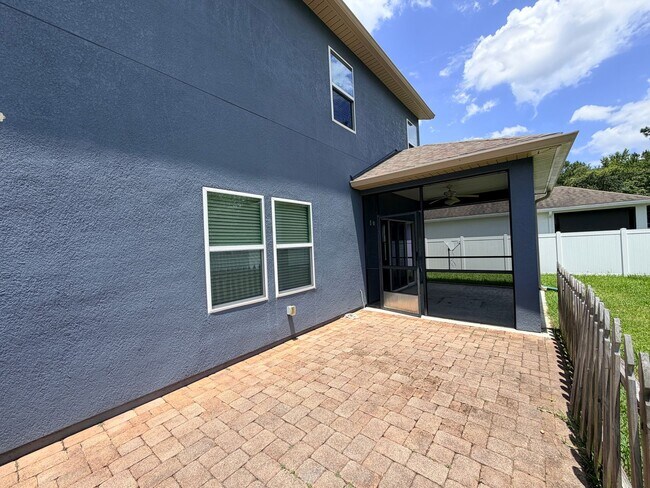 Building Photo - Spacious 5-Bedroom Home with Over 3,000 Sq. Ft. in a Fantastic Community!