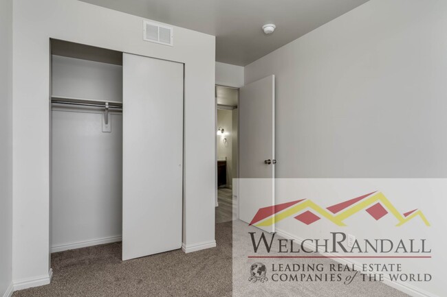 Building Photo - Charming 2 Bed 1 Bath Condo in Roy