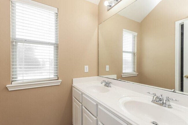 Building Photo - 17907 Calico Glen Ln