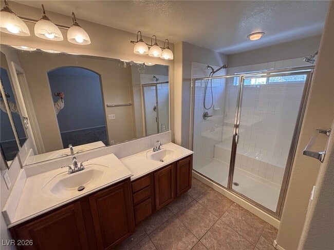 Building Photo - 2287 Red Bud St