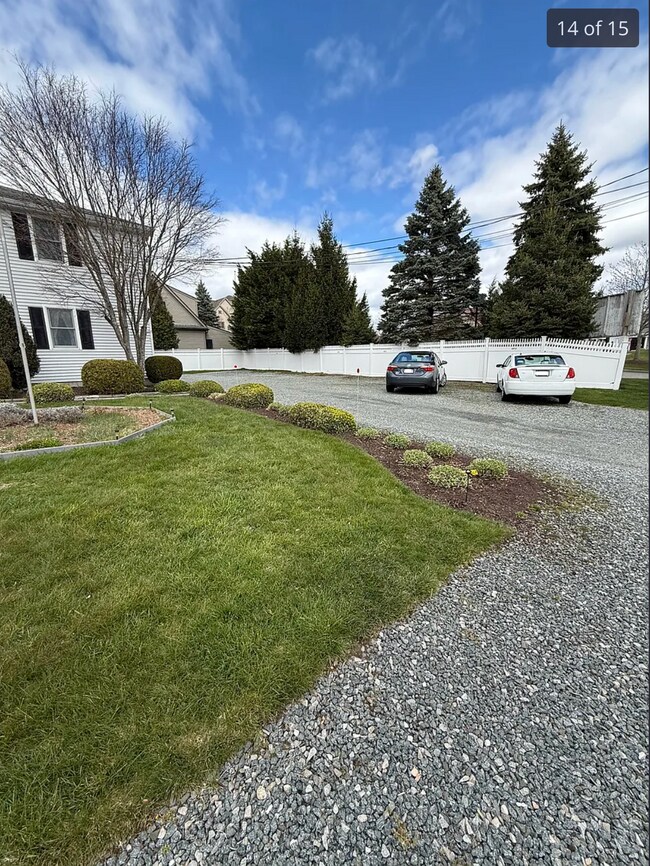 Building Photo - 1063 Tacoma St