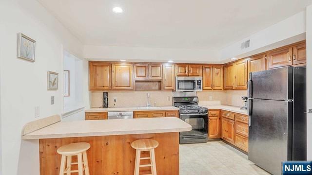 Building Photo - 119 Macleish Ct