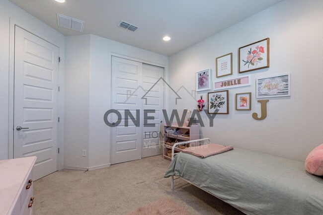 Building Photo - 5411 S Canyon Rim