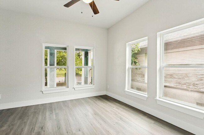 Building Photo - 1201 S Palmetto St
