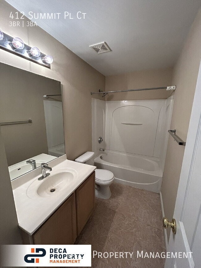 Building Photo - 412 Summit Pl Ct