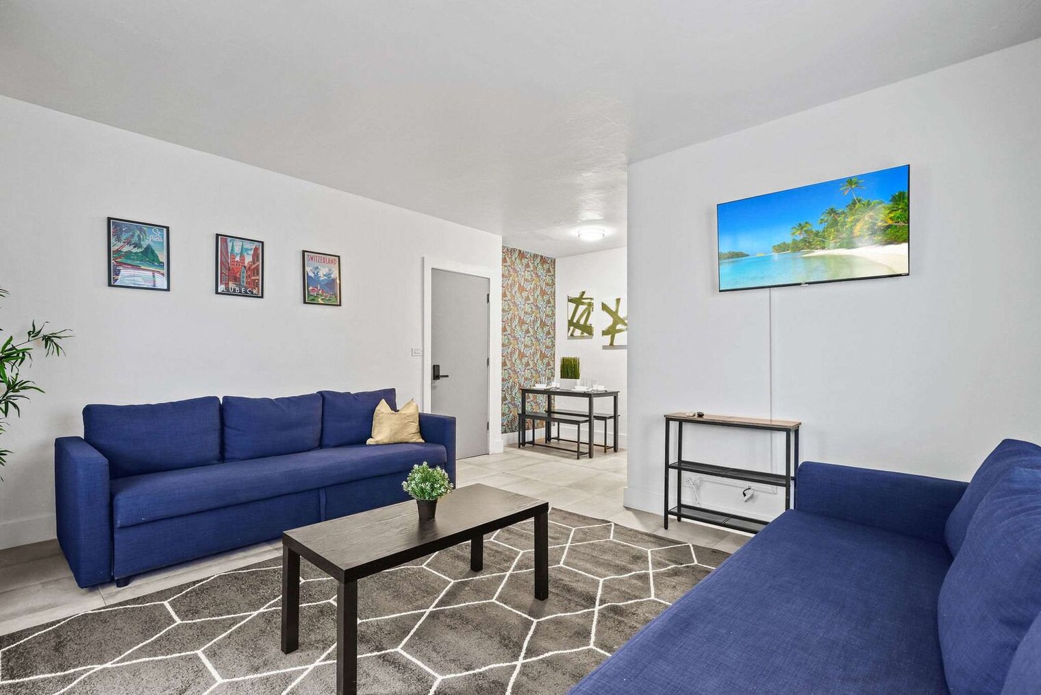 Building Photo - 7340 Harding Ave