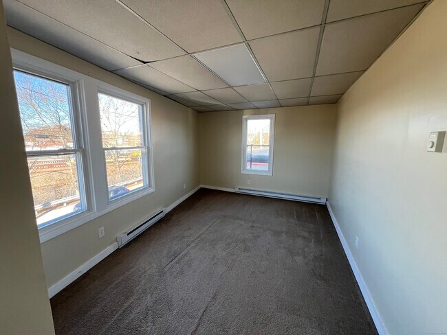 Building Photo - 33 Railroad Ave