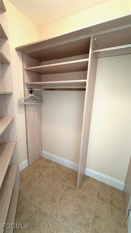 Building Photo - 9615 Halyards Ct