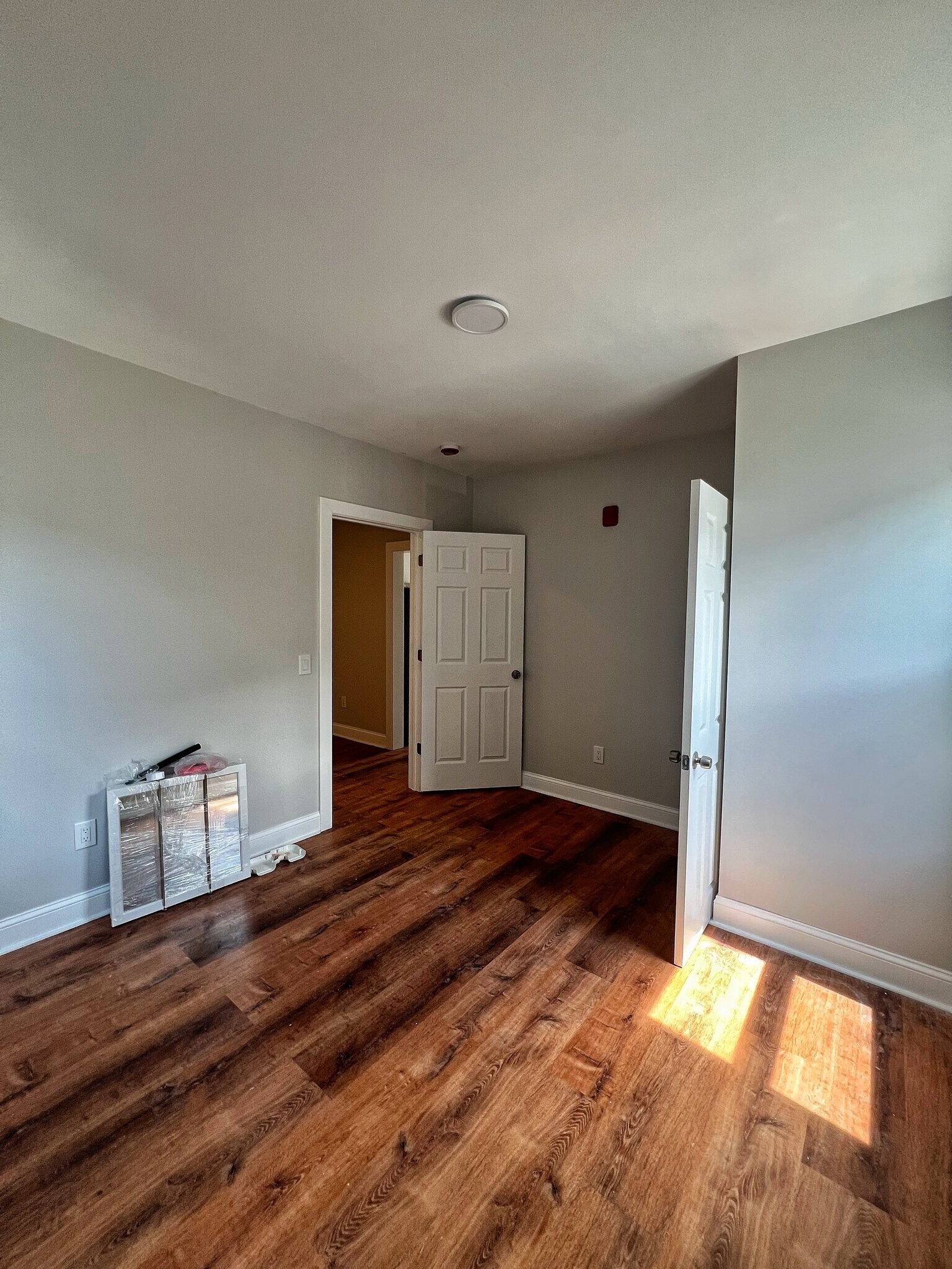 Building Photo - 237 Cowden St