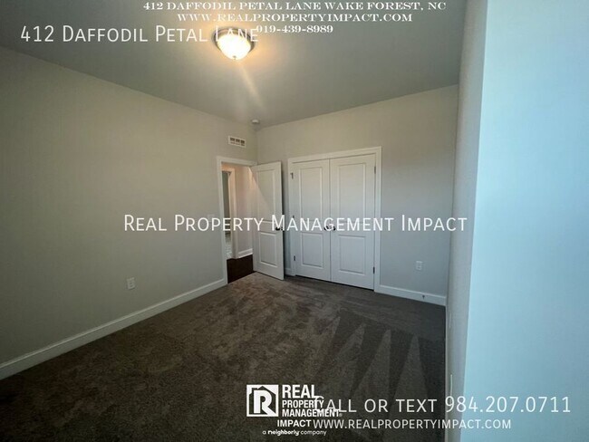 Building Photo - 412 Daffodil Petal Ln