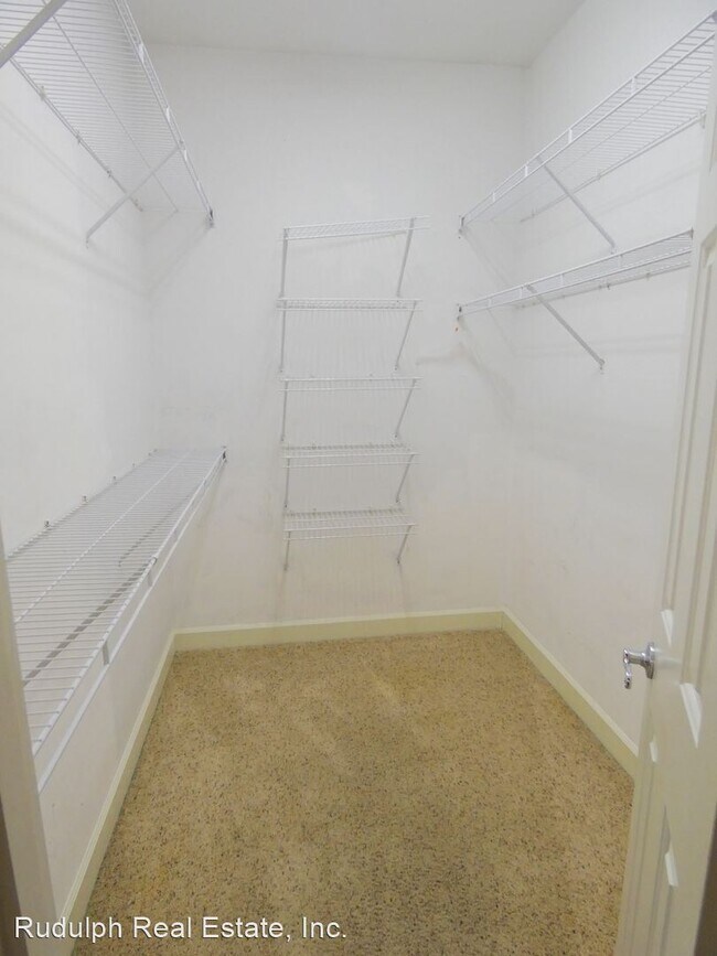 Building Photo - 2 br, 2 bath House - 241 Crest Lake Drive