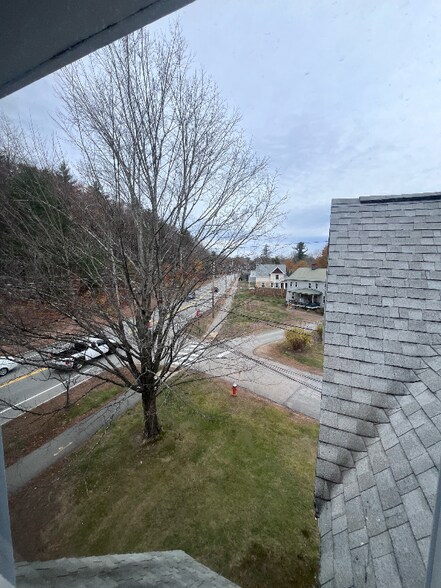 Building Photo - 410 N State St