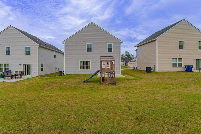 Building Photo - Beautiful Home in the City of Woodruff