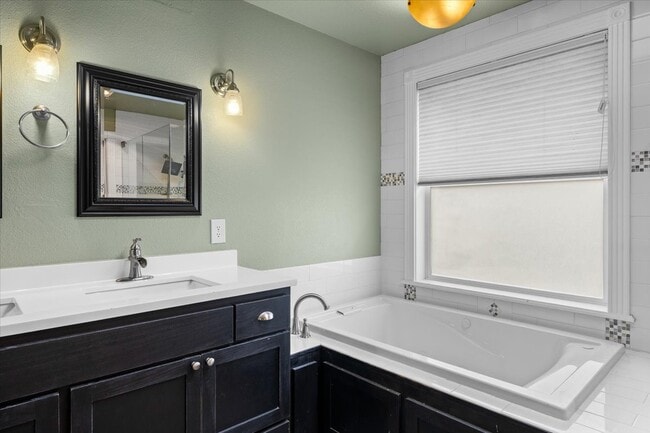 Building Photo - 4388 Innsbruck Ridge