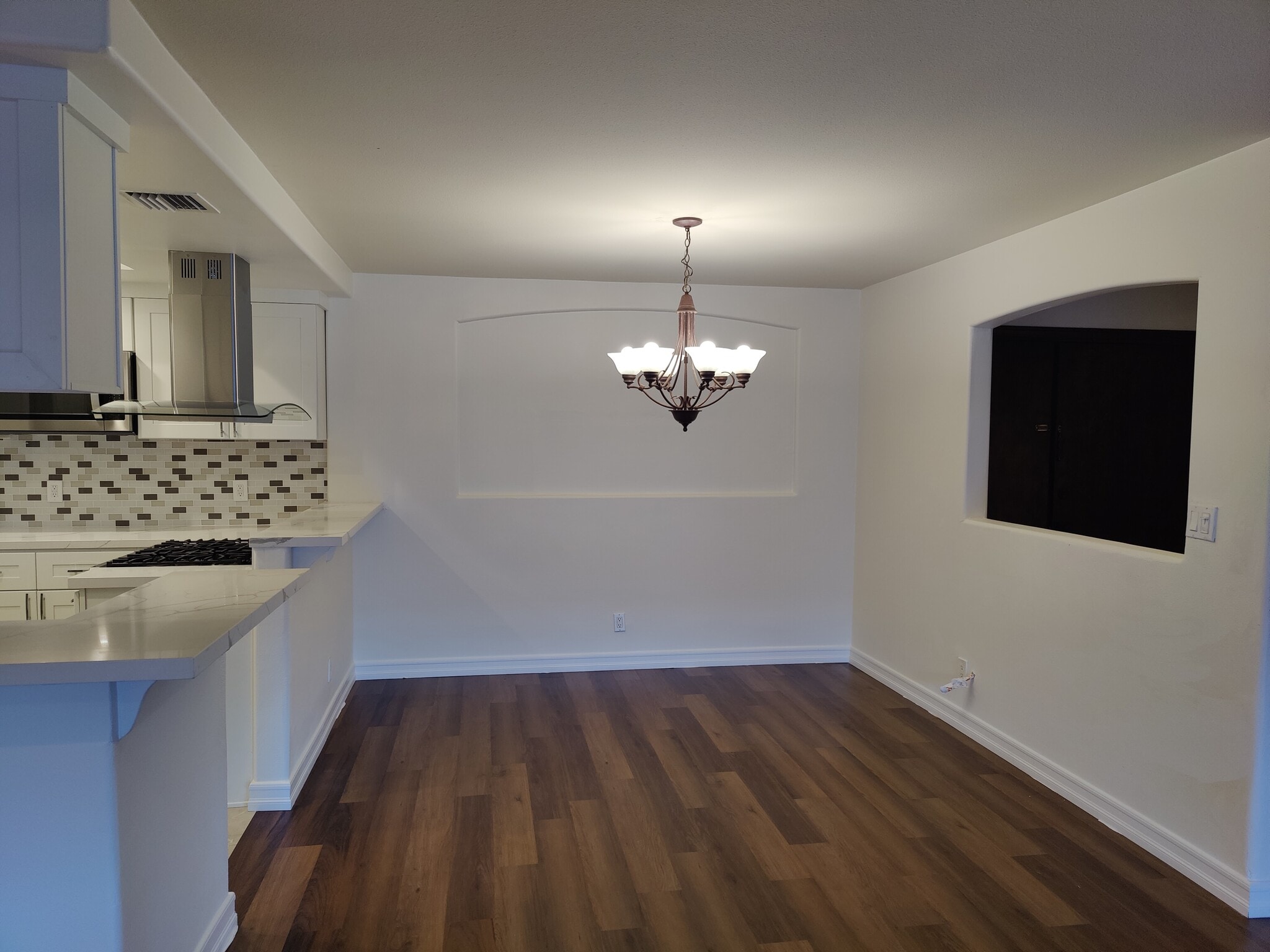 Dining Room - 4430 Noble Ave