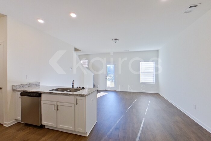 Building Photo - 115 Dudley Wy