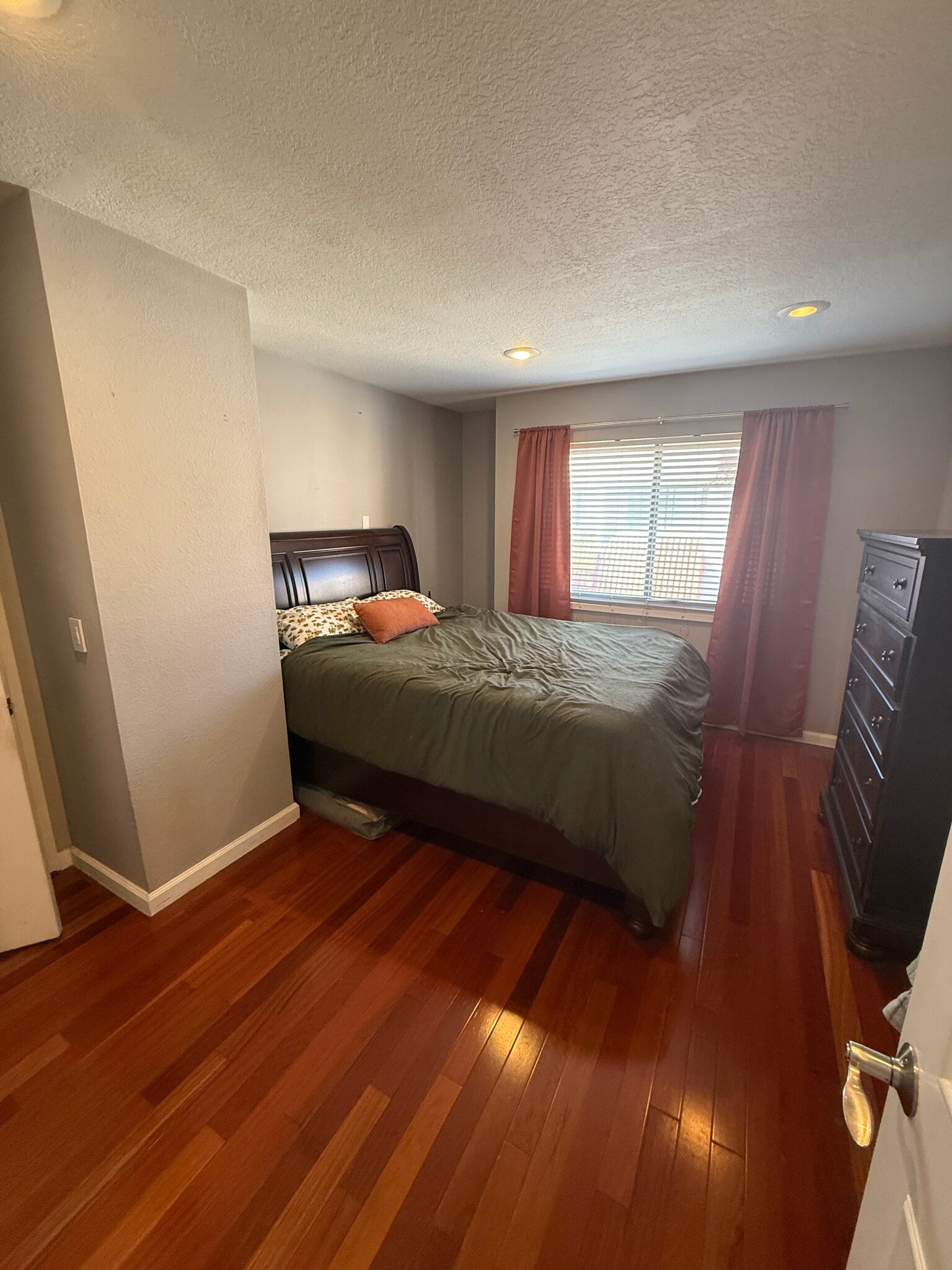 Building Photo - 27609 Nugget Dr