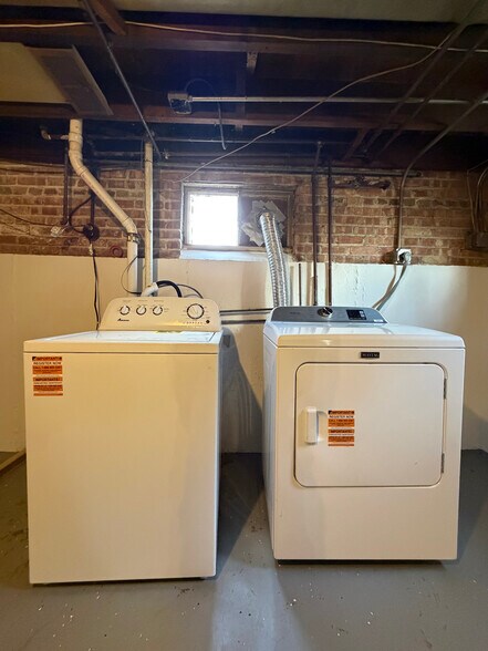 Building Photo - 1822 W 187th St