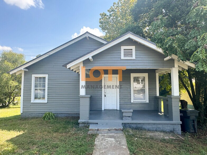 Building Photo - 24 Looper St