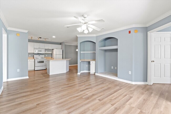 Building Photo - 3591 Kernan Blvd S