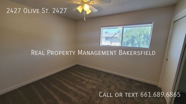 Building Photo - 2427 Olive St