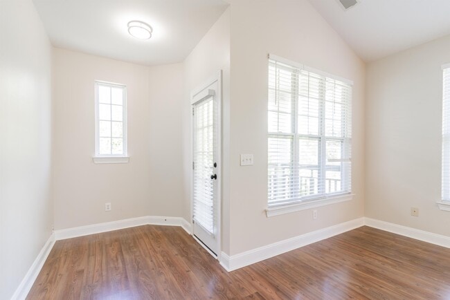 Building Photo - 6716 Mallard Park Dr
