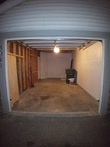 Building Photo - 3941 Millstone Rd