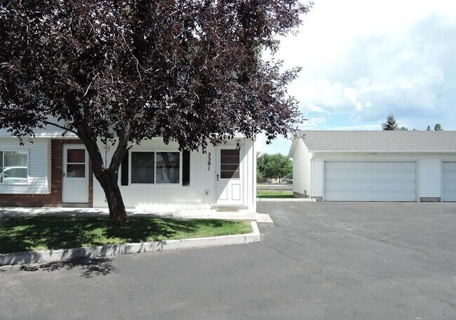 Primary Photo - 2391 W 17 S