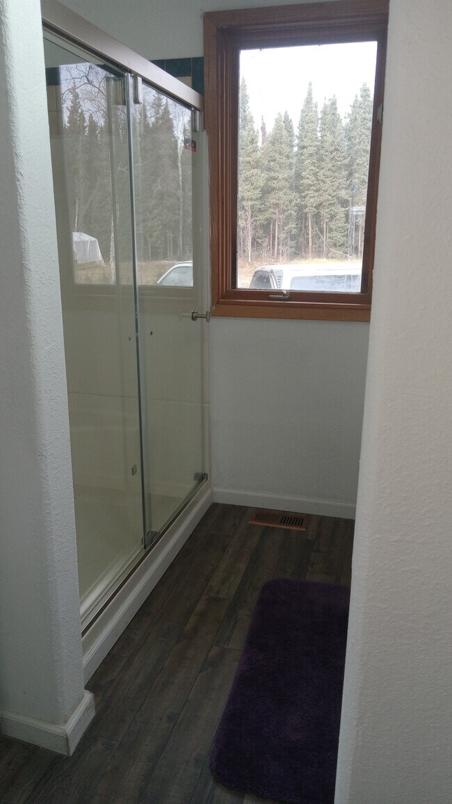 Building Photo - 2400 Richards Ct