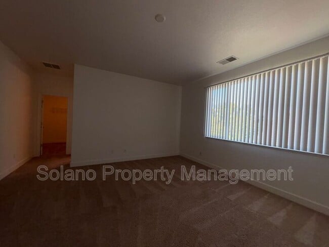 Building Photo - 100 Mt Adams Cir