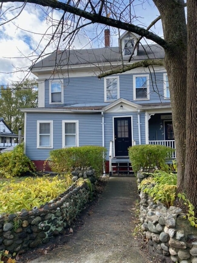 Building Photo - 38 Railroad St