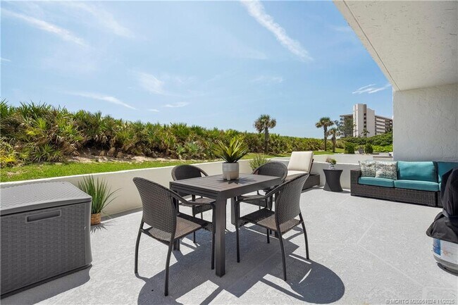 Building Photo - 10680 S Ocean Dr