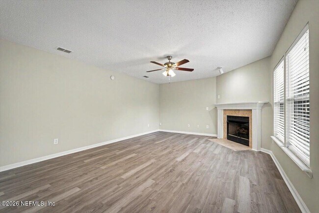 Building Photo - 133 Dragonfly Dr