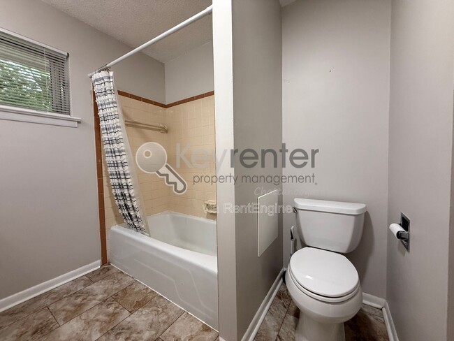 Building Photo - 4630 Sherry Ln