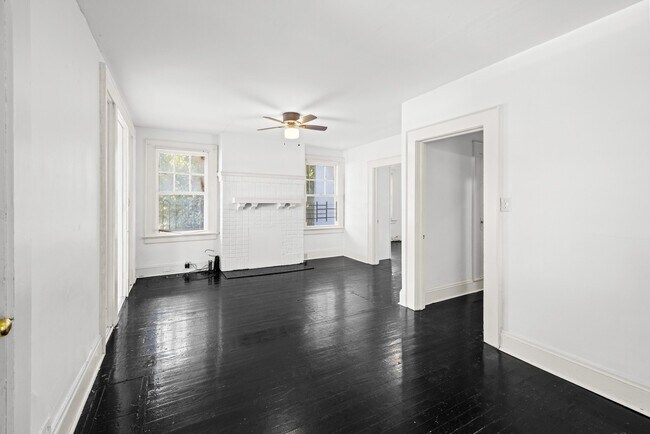 Building Photo - 4948 Farrell Ave