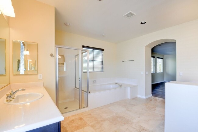 Building Photo - Rhodes Ranch Luxury Home with Pool