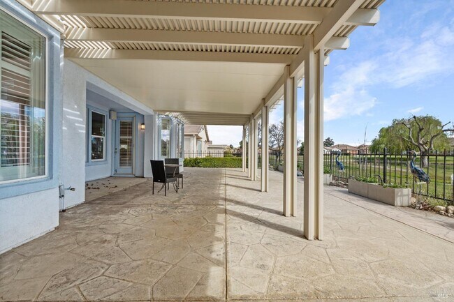 Building Photo - 369 Pebble Beach Dr