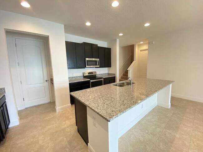 Building Photo - Hanover Lakes-4957 Olivia Court St. Cloud,...