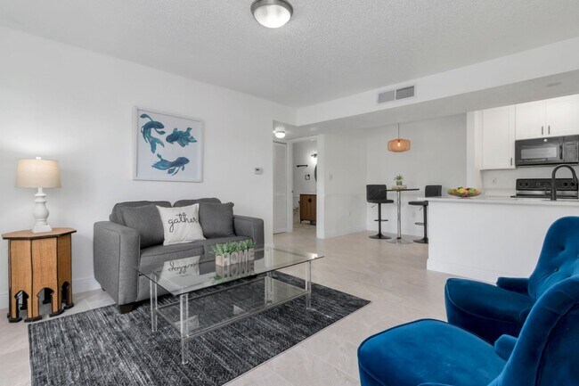 Building Photo - Lake Front - Ground Floor - Renovated 2 Be...