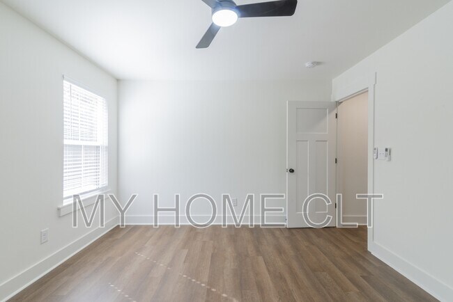 Building Photo - 404 Kirby Dr