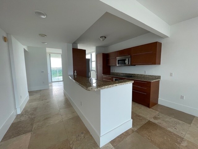 Building Photo - 2681 N Flamingo Rd