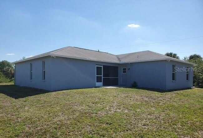 Building Photo - 3780 Kinney St