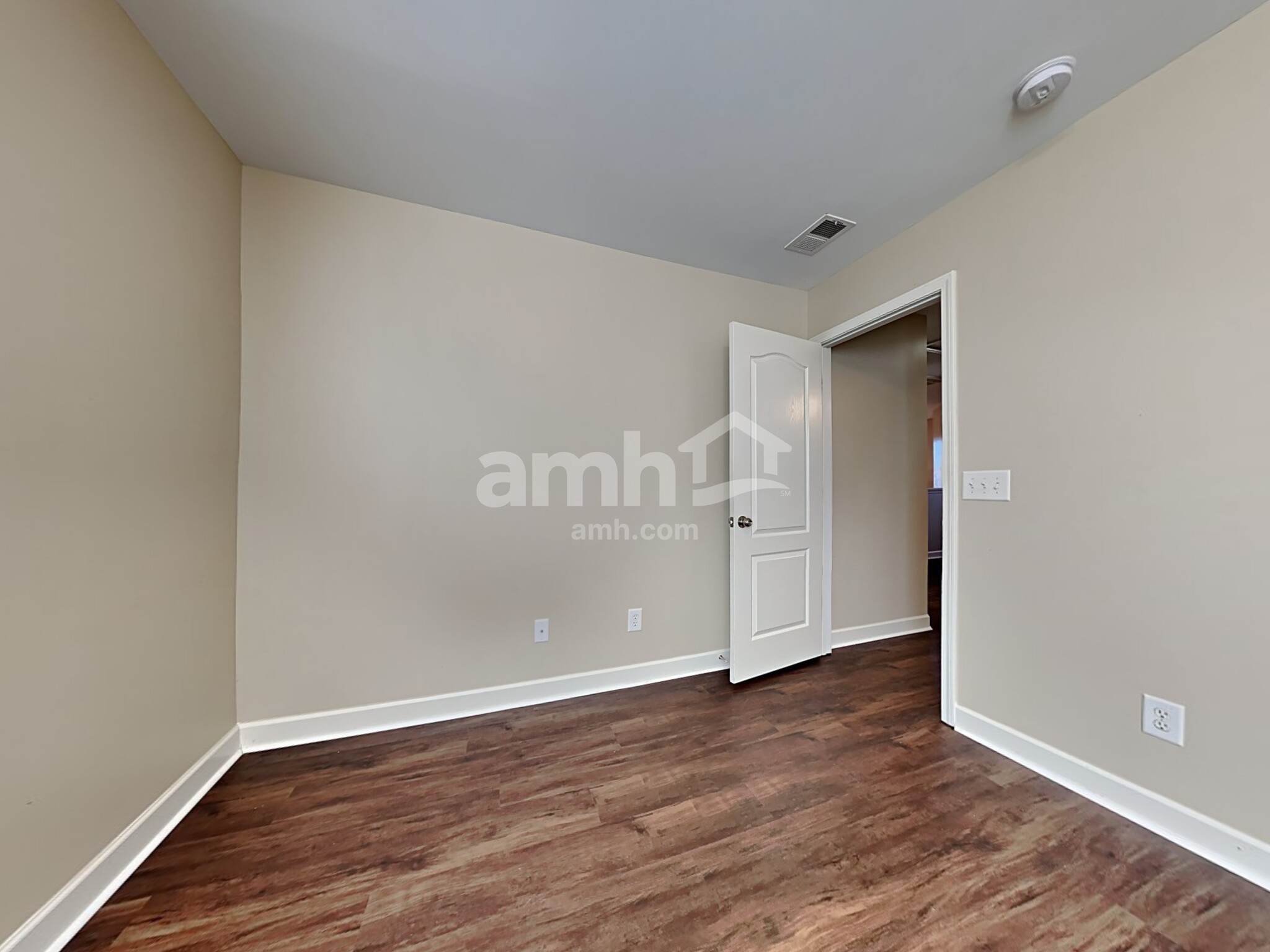 Building Photo - 3048 Adventure Way