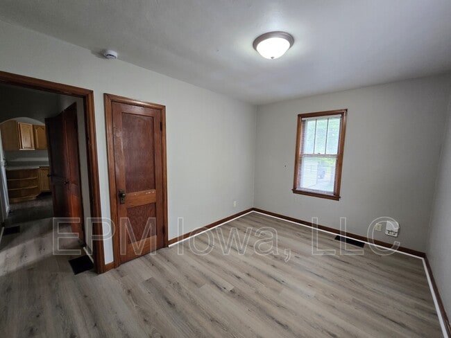 Building Photo - 1812 Logan Ave