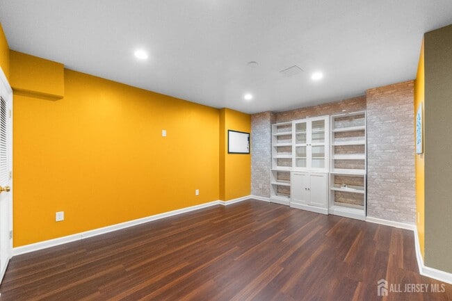 Building Photo - 19 Edward Stec Blvd