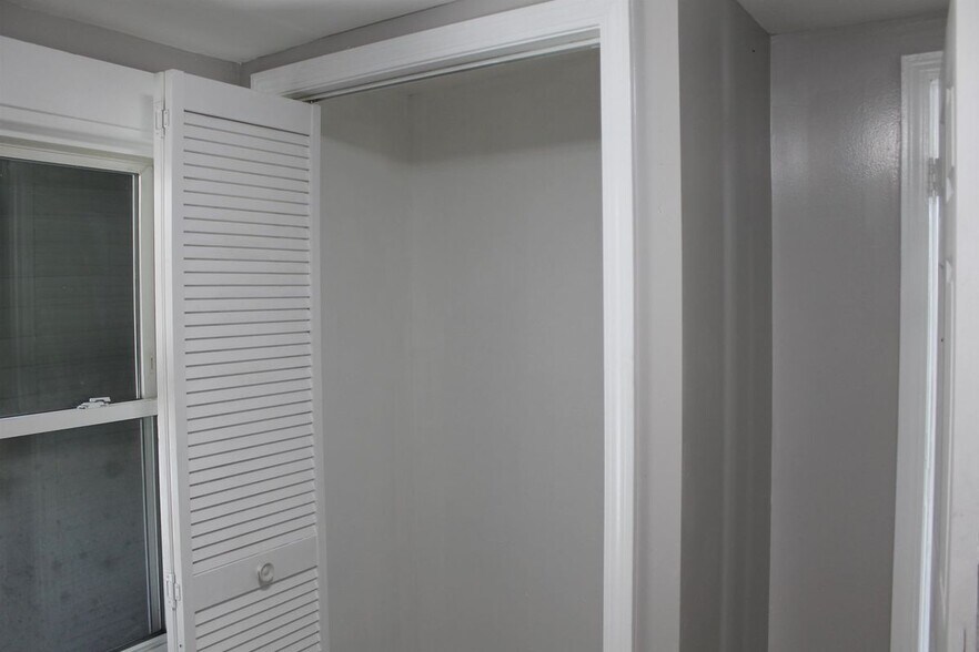 Building Photo - 15-17 Washington, Unit 17
