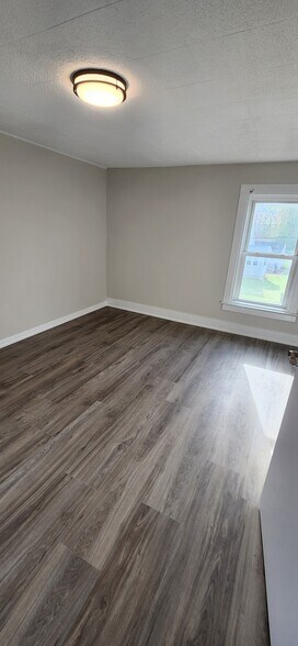 Building Photo - 8615 Aitken Ave